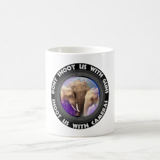 Mug Ne nous tirez pas sur la famille des éléphants