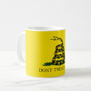 Mug Ne pas taper sur le drapeau de Me Gadsden