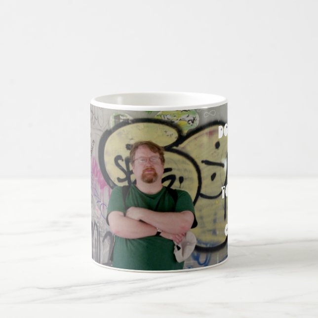 Mug Ne pensez pas même à toucher ce café (Centre)
