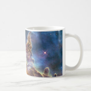Mug Nébuleuse de Carina par le télescope spatial de