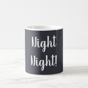 Mug nocturne en bleu foncé avec texte blanc