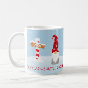 Mug Noël 2021 L'année où nous sommes restés Gnome