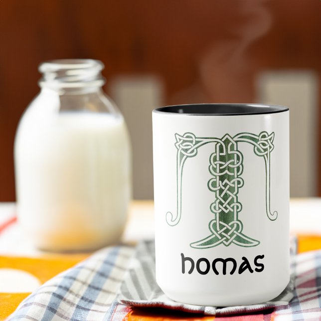 Mug Noeud celtique du 16e siècle Capitale décorative T (Créateur téléchargé)