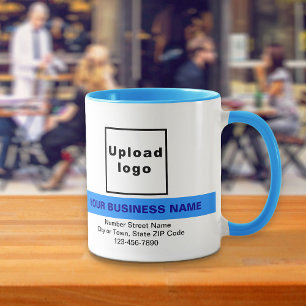 Mug Nom commercial en surbrillance sur la boue combo b