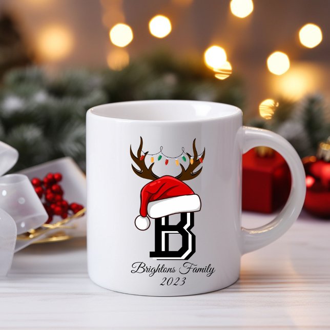 Mug Nom de famille monogramme Noël du Père Noël (Créateur téléchargé)
