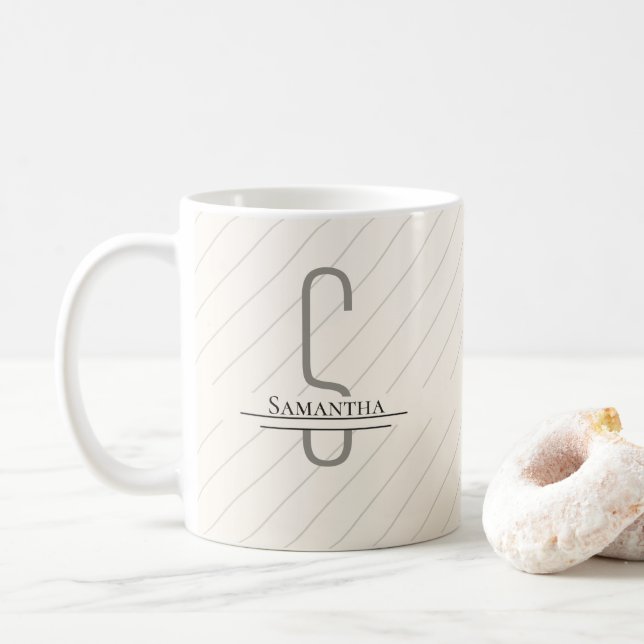 Mug Nom du monogramme gris beige (Avec donut)