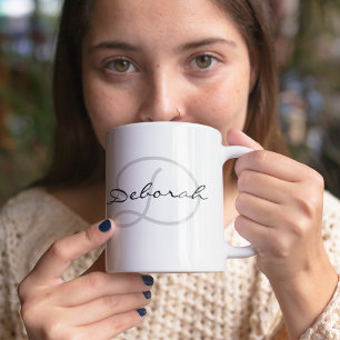 Mug nom personnalisé ~ b&w monogramme idée