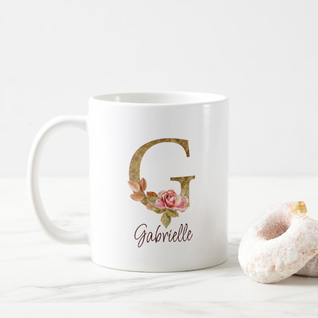 Mug Nom personnalisé Lettre G Or Foil Blush Roses rose (Avec donut)