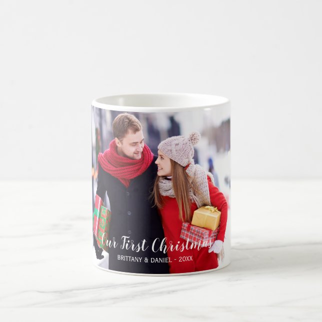 Mug Notre première photo de couples de Noël (Centre)