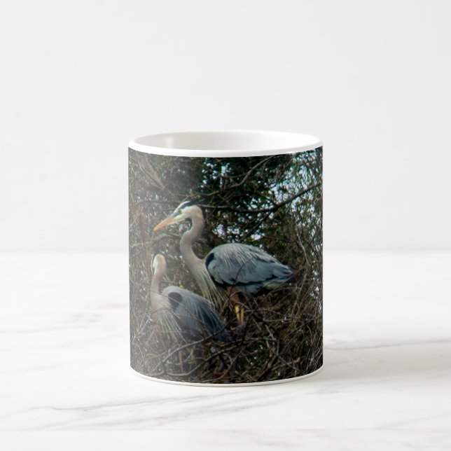 Mug Oiseaux de Héron Bleu Nichent dans les arbres (Centre)