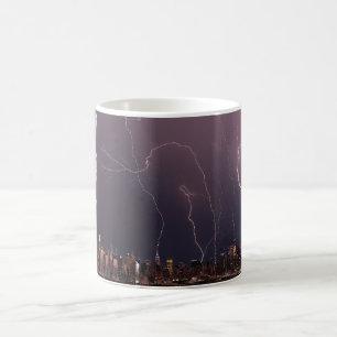 Mug Orage avec des éclairs au-dessus de Manhattan, NYC