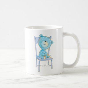 Mug Ours bleu de calicot souriant sur la chaise