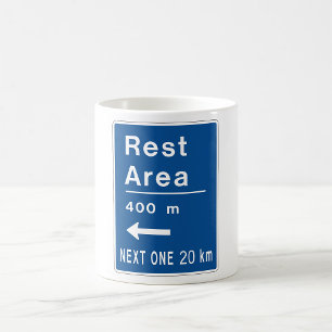 Mug Panneau de signalisation d'aire de repos à 400m à 