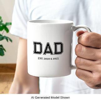 Mug Papa a établi une typographie universitaire simple