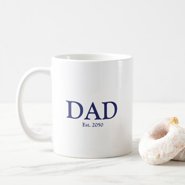 Mug Papa bleu marine blanc coutume date établie mignon (Avec donut)