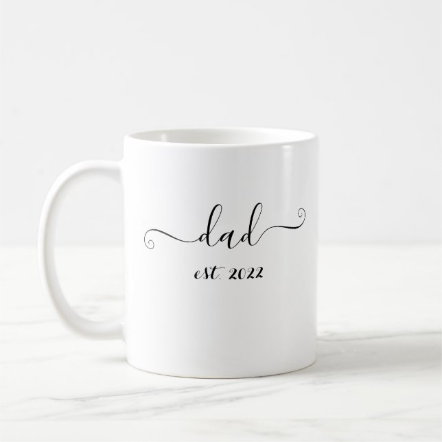 Mug papa est. Cadeau élégant 2022 pour le futur papa (Gauche)