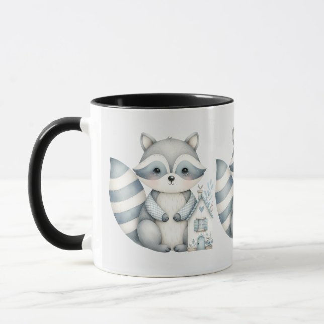 Mug Pastel Raccoon Cottage Neutral Woodland Scene (Gauche)