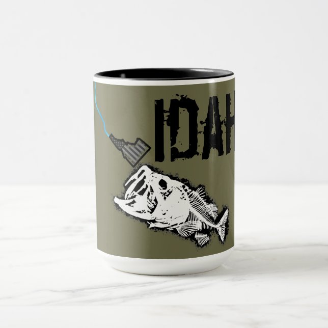MUG PATRIOT - IDAHO FRAPPANT - UNE MAUVAISE BASE (Centre)