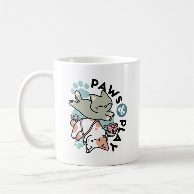 Mug Paws and Play – Adorable Cat Illustration (Gauche)