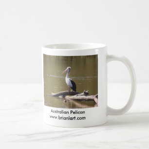 Mug pélican sur le tronçon,