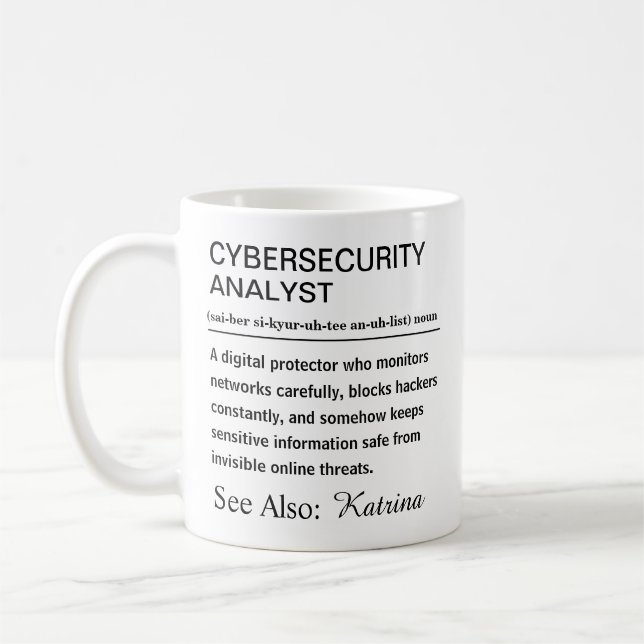 Mug Personalized Cybersecurity Analyst Definition (Gauche)
