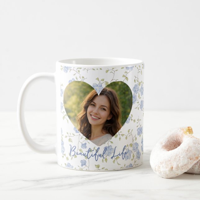 Mug Personalized Photo – Floral Heart Design, Soft Pas (Avec donut)