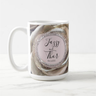Mug Pétales Roses en argent Glittery Personnalisé