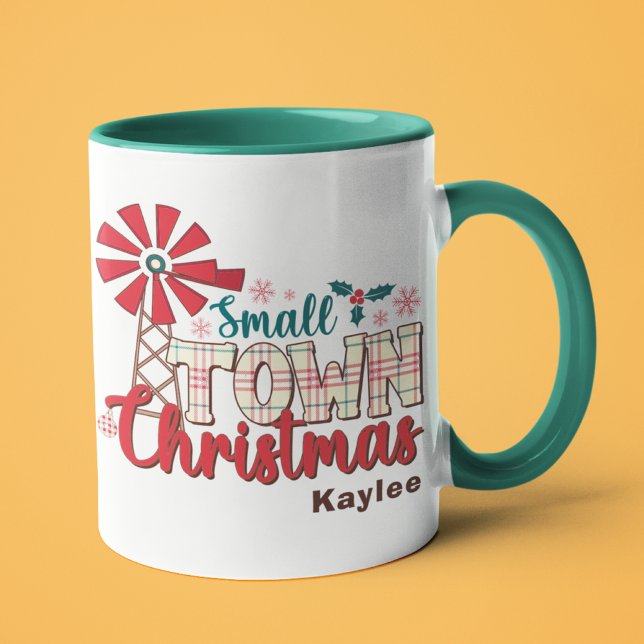 Mug Petite ville Noël Typographie rustique Nom personn (Créateur téléchargé)