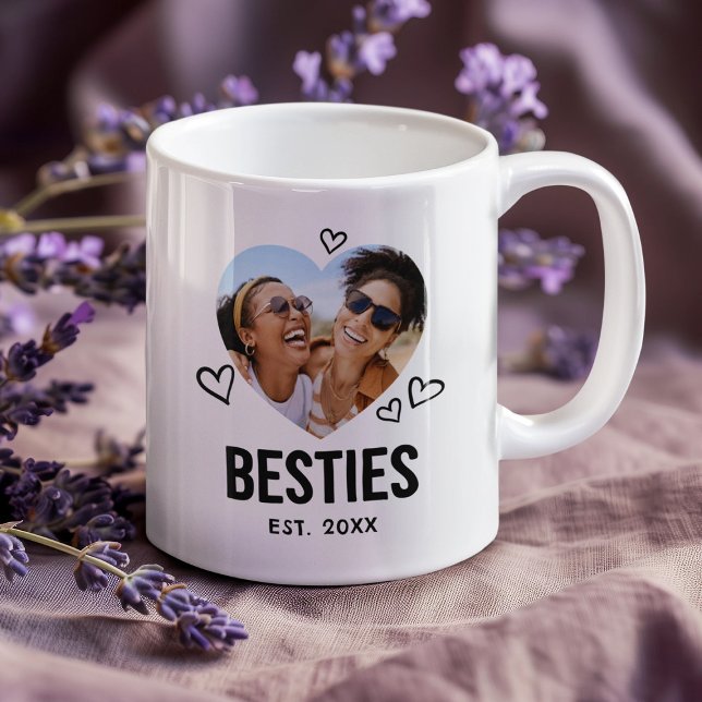 Mug Photo de coeur de Besties esquissée (Créateur téléchargé)