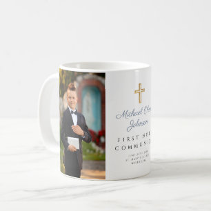 Mug Photo de la première communion d'un garçon avec un