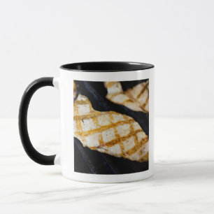 Mug Plan rapproché des blancs de poulet grillés