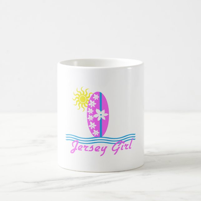 Mug Planche de surf W/Sun de rose de combinaison de (Centre)