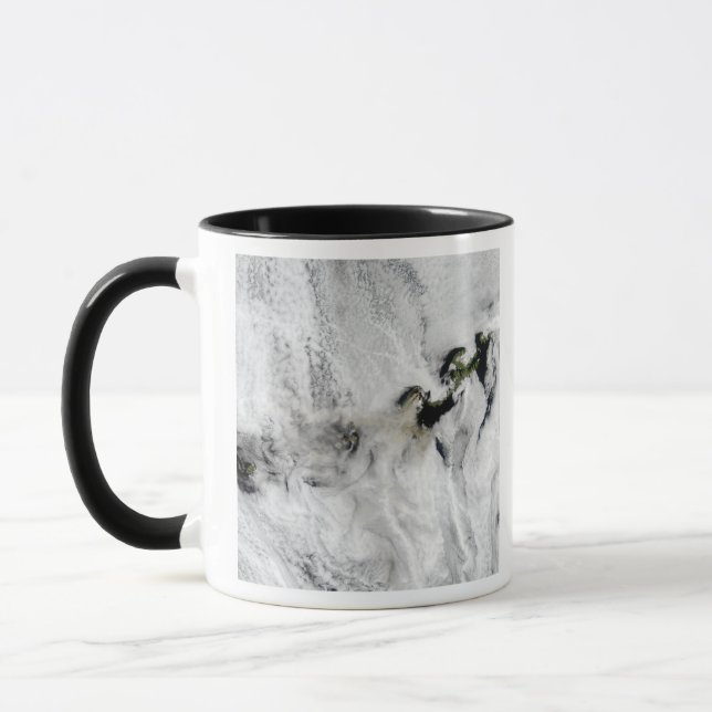 Mug Plume du volcan Okmok, îles Aléoutiennes 2 (Gauche)