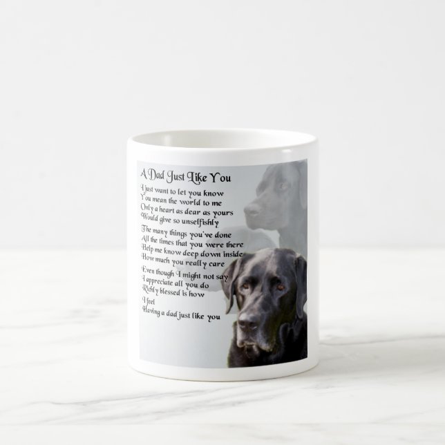 Mug Poème noir de papa de Labrador (Centre)