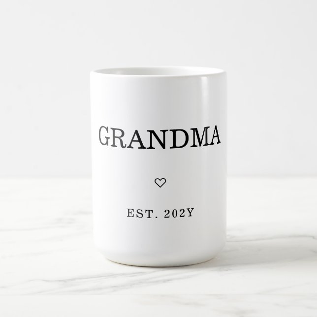 Mug Première Grandma Est Minimaliste Moderne. (Centre)
