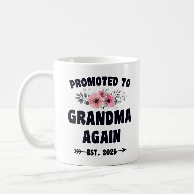 Mug Promu À Grand-Mère Est 2025 Grand-Mère 2025 (Gauche)