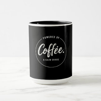 Mug Propulsé par Café & Chaos Calme – Fête des Mères