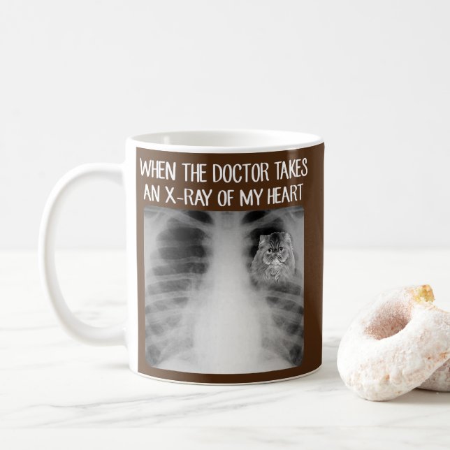 Mug Quand le docteur prend X rayons de mon coeur Drôle (Avec donut)
