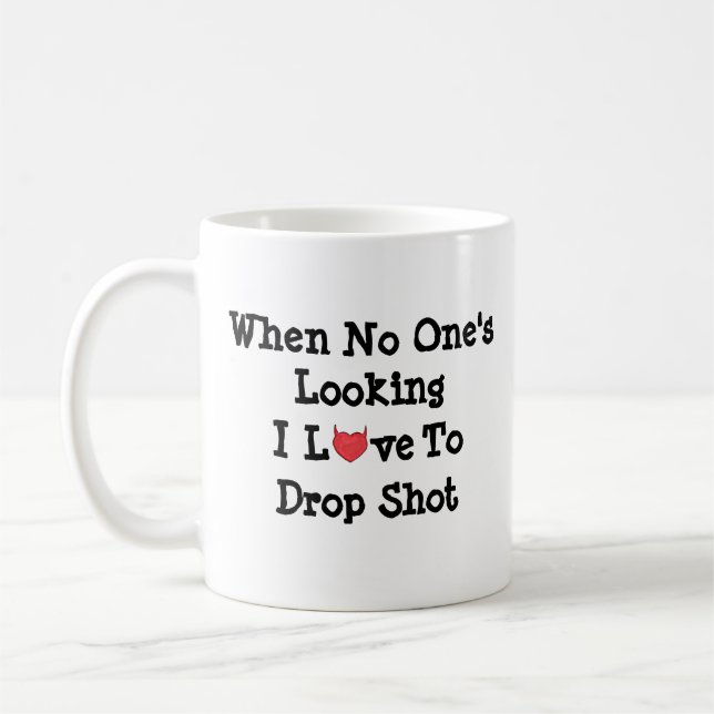 Mug Quand personne ne regarde, j'adore tomber la boue  (Gauche)