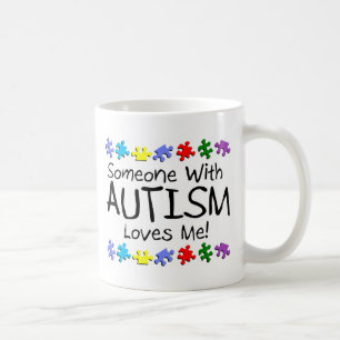 Mug Quelqu'un avec l'autisme m'aime