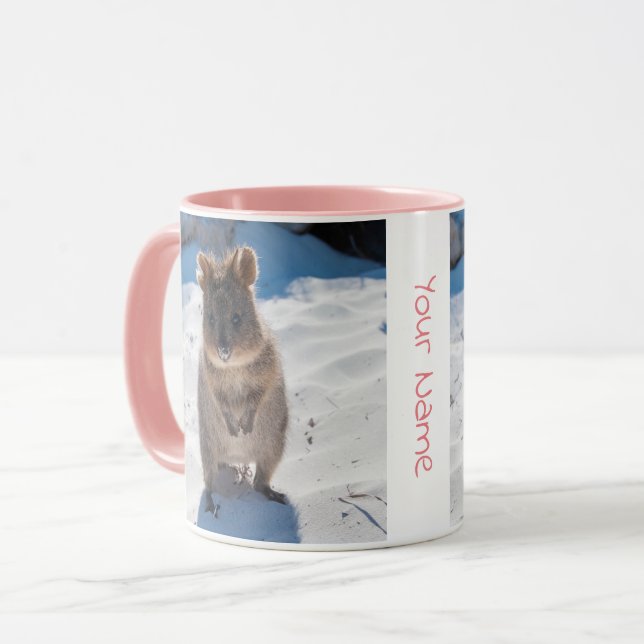 Mug Quokka personnalisé et joyeux sur la plage (Devant gauche)