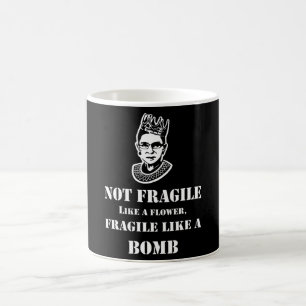 Mug RBG Art Fragile comme une bombe féministe illustra