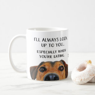 Mug Recherchez à vous le jour de mère drôle du chien