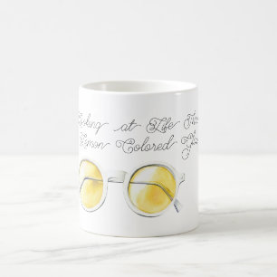 Mug Regardant la vie à travers des lunettes colorées a