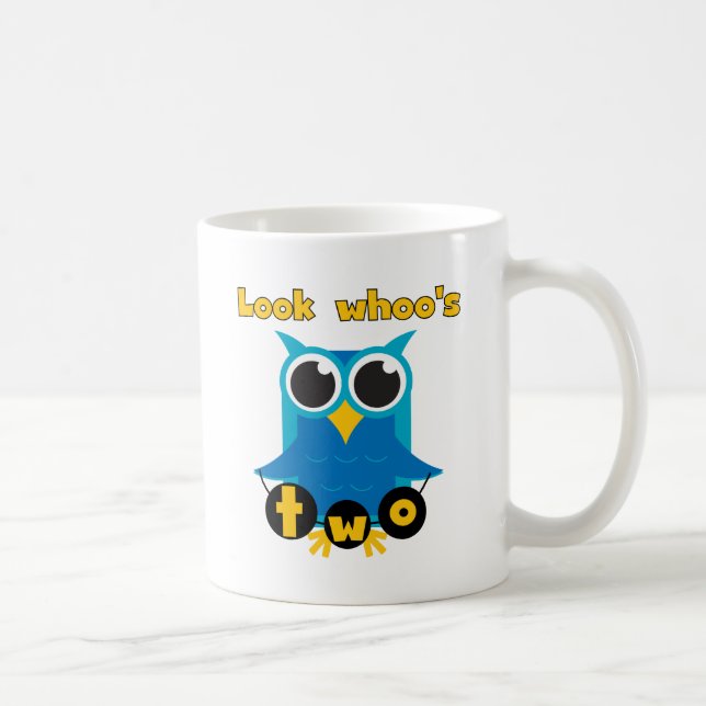 Mug Regardez les 2 t-shirts et cadeaux d'anniversaire  (Droite)