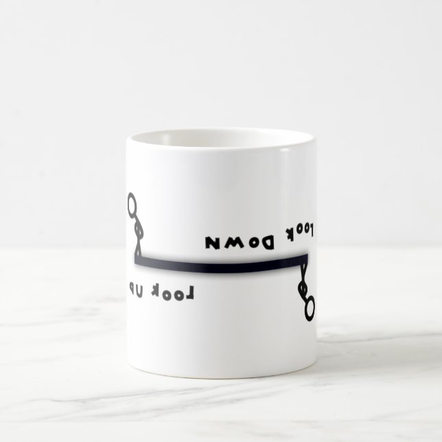 Mug Regardez vers le haut ou regardez vers le bas (& l (Centre)