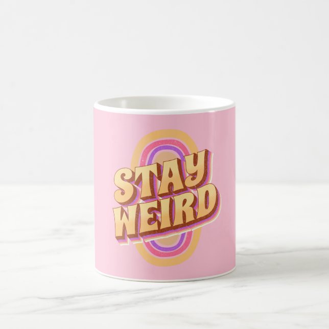 Mug Restez à la conception de texte rétro bizarre (Centre)