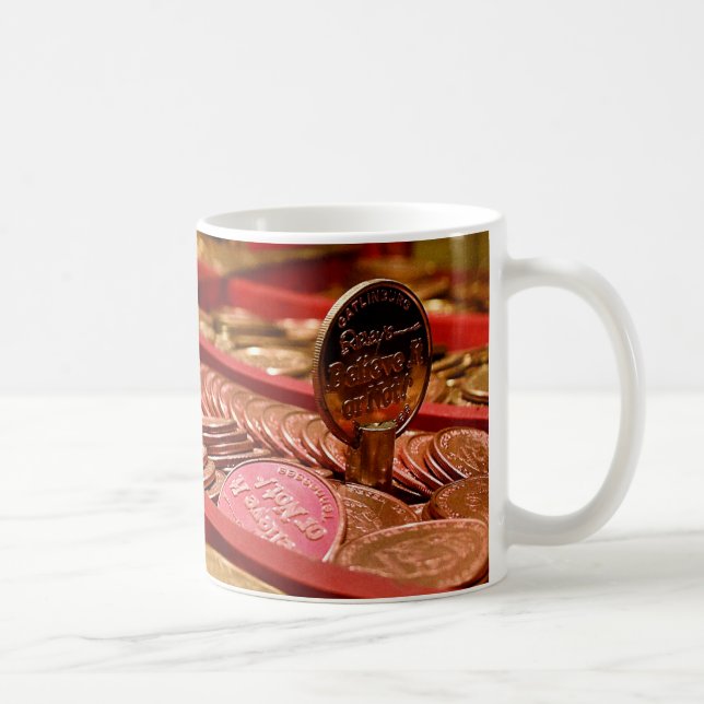 Mug Ripley croient lui ou pas le musée (Droite)