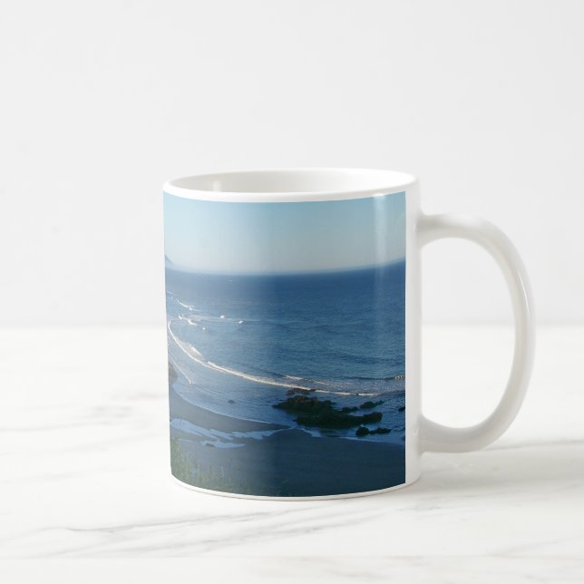 Mug Roche de meule de foin, plage de canon, Orégon (Droite)