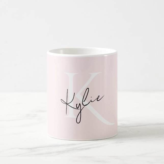 Mug Rose Blush moderne Nom du monogramme personnalisé  (Centre)